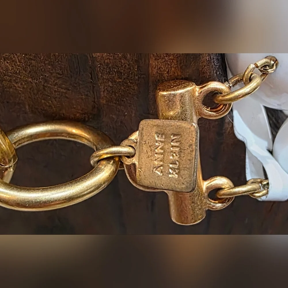 Vintage Anne Klein White Bead Necklace, 15" Adjustable Choker - Picture 4 of 5